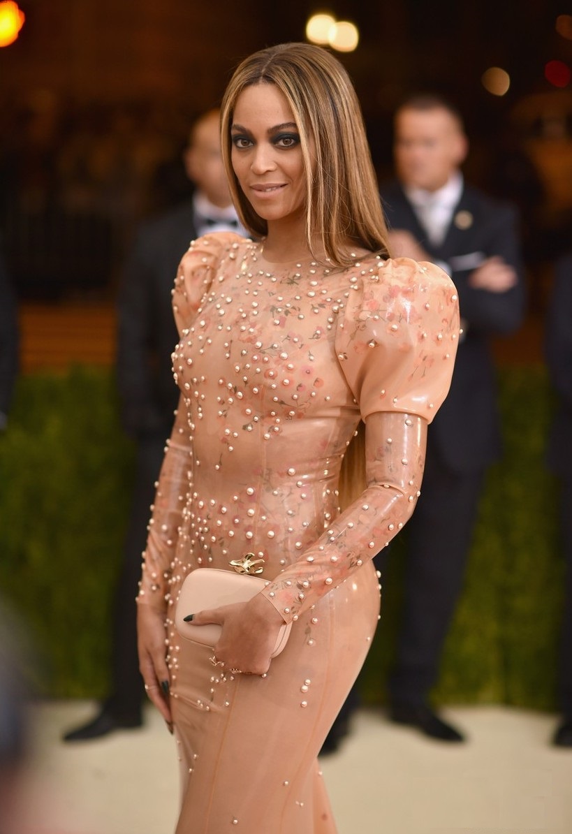 Met Gala 2016 Red Carpet Best Dresses and Evening Gowns